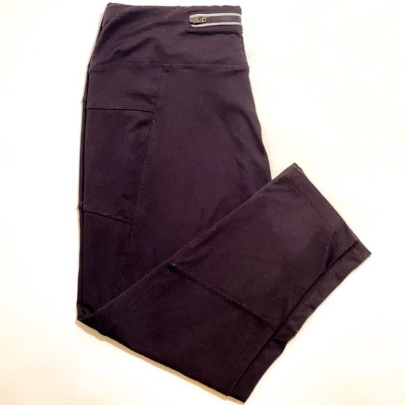 [ 2 for $17 ]   - Jogger capris w/ zipper pocket   [ black/silver reflective ] - Picture 1 of 4